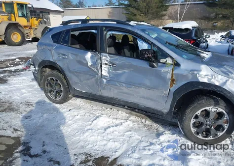 2021 Subaru Crosstrek Premium z USA, uszkodzony, nr VIN JF2GTAEC1MH380800